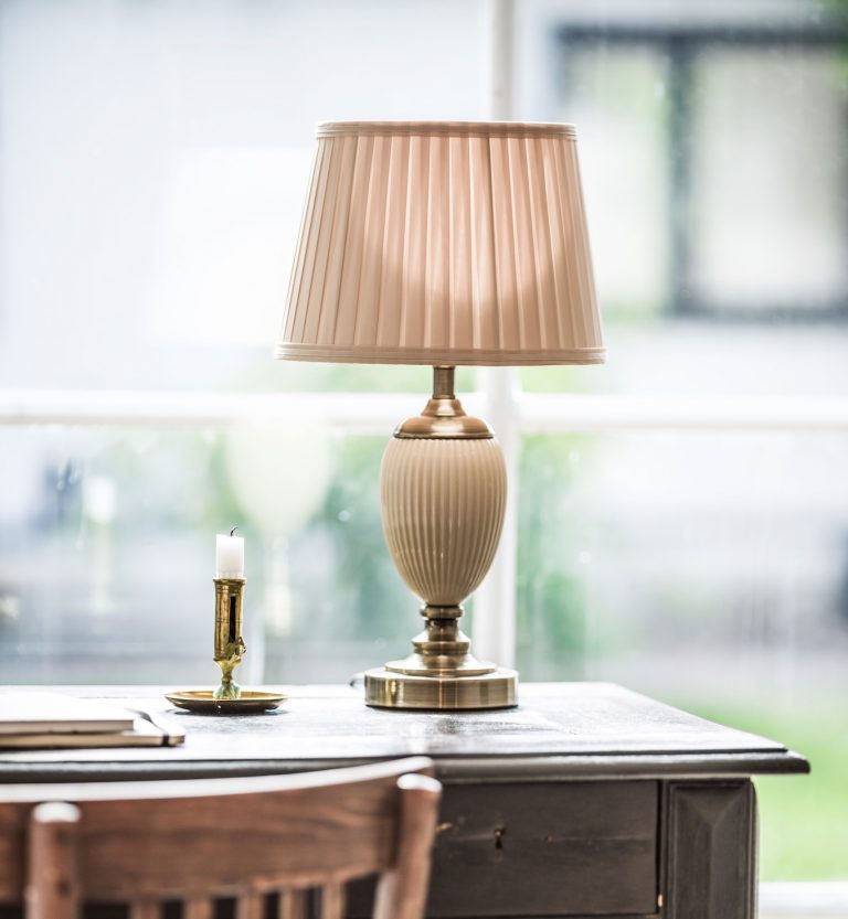 Ottilia bordlampe
