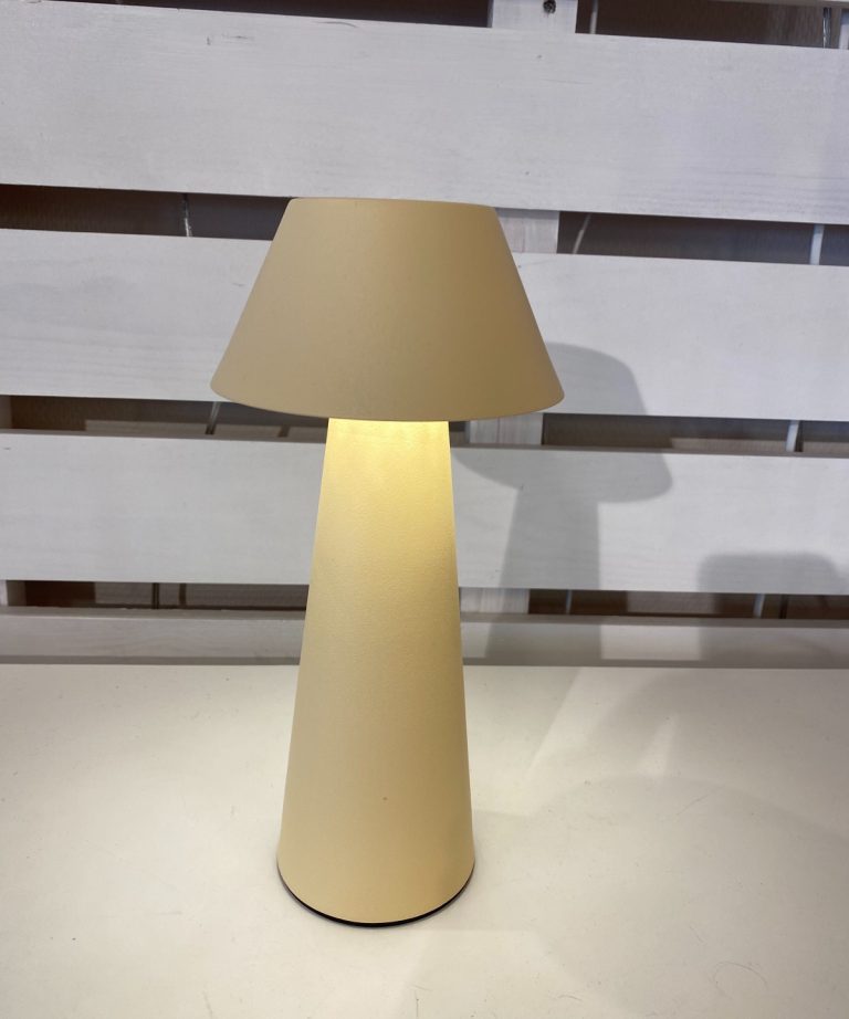 Max oppladbar bordlampe