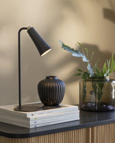 No cable bord/vegglampe oppladbar